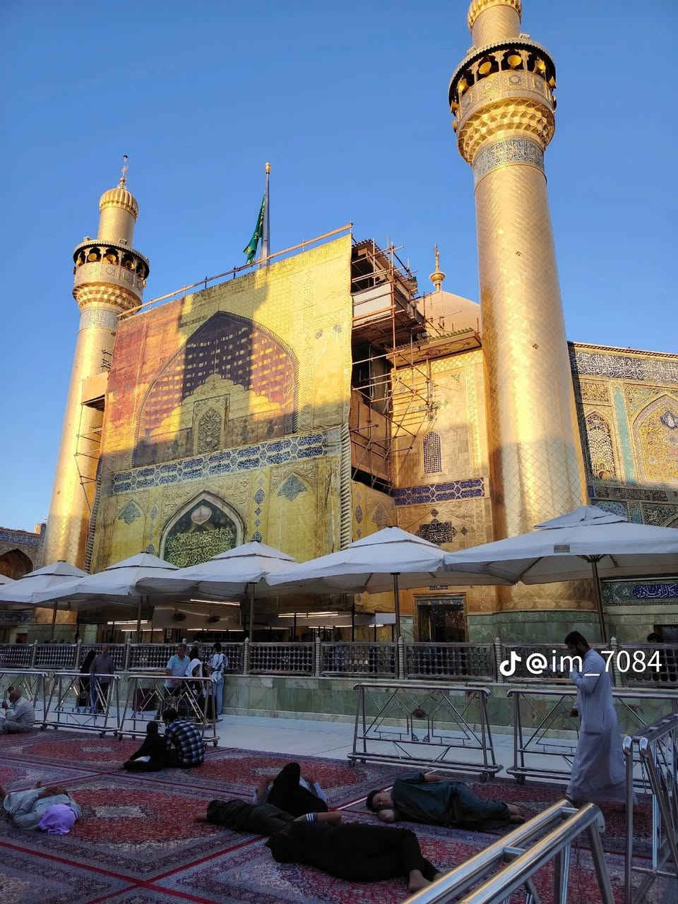 حملتنا يوم #الاثنين إلى (النجف الأشرف)🙏
الذهاب الساعه ⏰ (6:00) صباحاً 
والعودة الساعه ⏰ (4:00) عصراً 

#سعر_النفر_الواحد_10 آلالف 

للحجز الإتصال 📞 على الرقم التالي 
*********** محمد حجي ياسين 
(واتساب أو ماسنجر)
@إشارة
