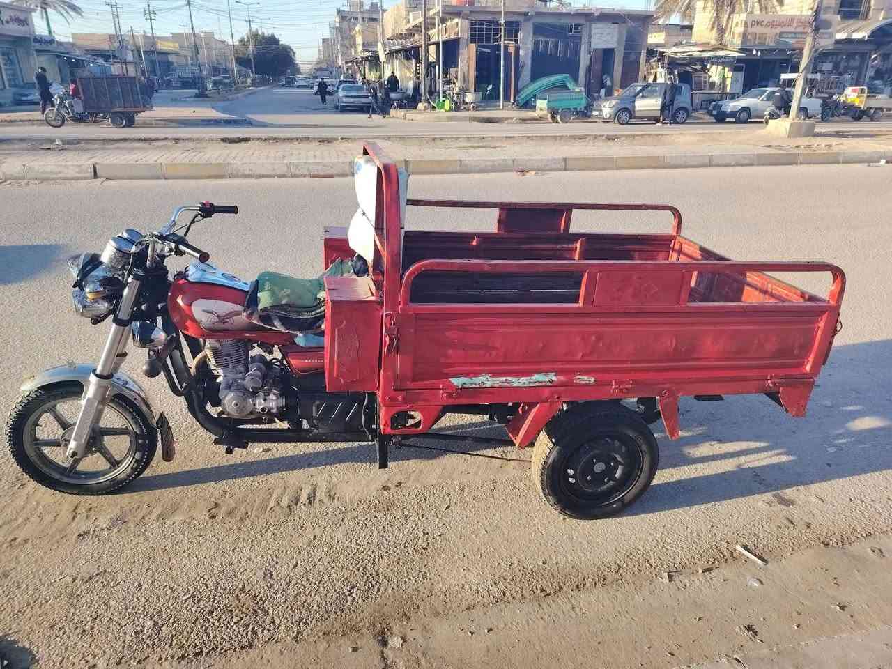 السلام عليكم ستوته للبيع مديل 2014 ارواق اصوالي ستوته تعمير جديد مكينه 18 مكينه وركبه مكفول  دبلات امامي جدد تايرات خلفي وامامي جدد سلف شغال كهربئيات شغاله نقص بس هورن فقط ستوته خير من الله السعر مليون ومية 100000/100وبيهة مجال قليل حك الجية ***********/////***********
