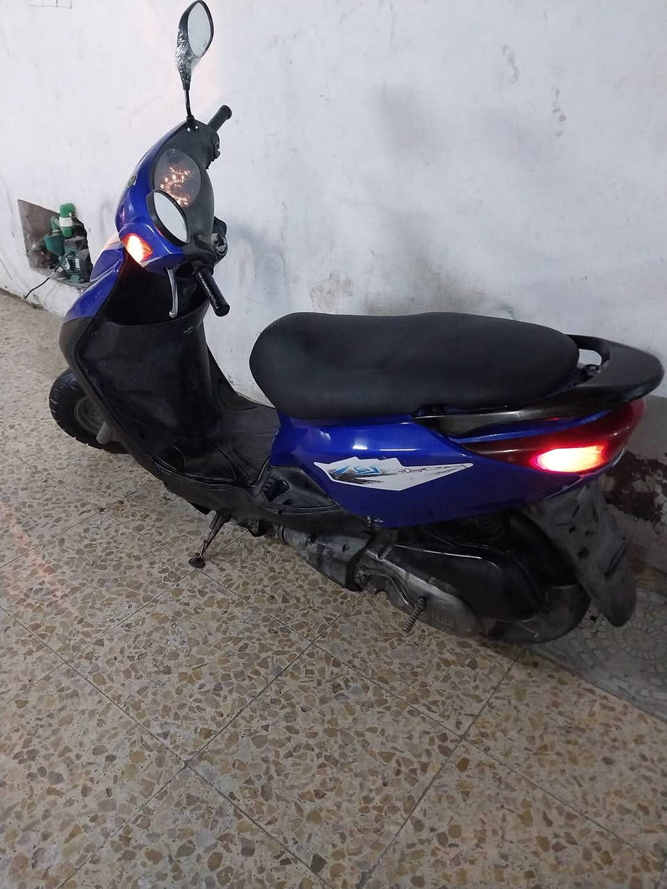 سلام عليكم للبيع بريز يباني مال رمبه صار ٦ أشهر نازله كله بلاد سلف كيجات اشاير سعر ٤٧٥ مكان بغداد بلديات أوراق كامله كابريتر بلاد دراجه كامله اي نقص مابيه نتصل *********** نتصل خاص ماكو
