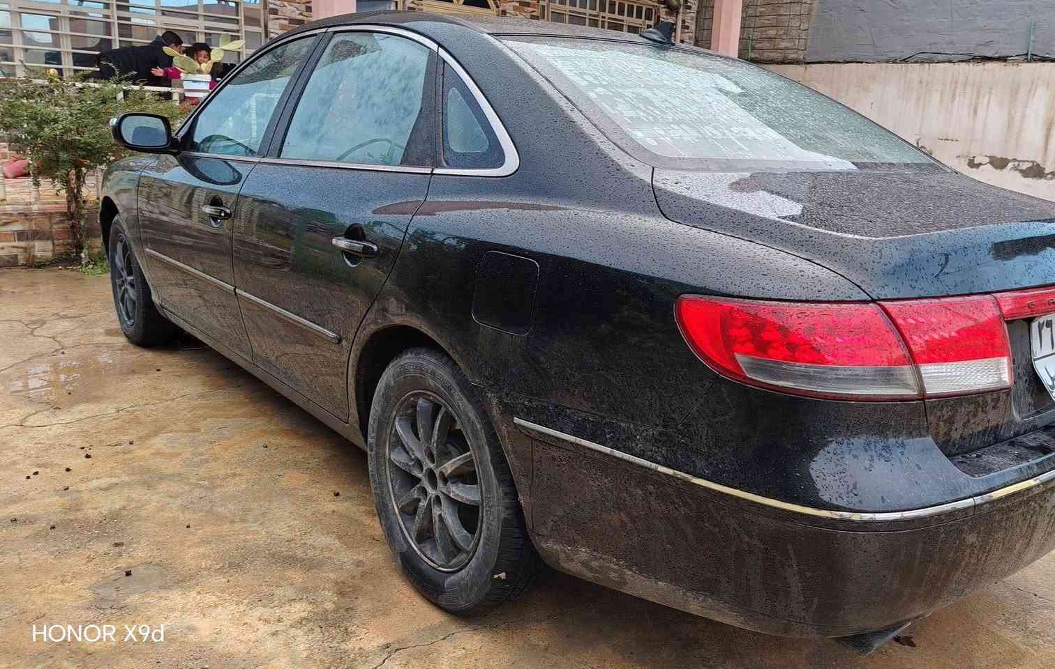 أعتذر جدا عن الوعده والاقساط 
البيع نقد ومستعجل...

ازيرا موديل 2010 كوري
محرك 2700 المرغوب جديد 
كير اوتو وعادي
كير محرك شرط نظيف
طخم تاير جديد قبل 4 اشهر شديتو
رقم اربيل قديم
بيها 4 قطع بخ اوربي مكفولة من الضربة 
كشنات جلد 
تدفئة كشنات 
تبريد قطعتين
مسجل سي دي 6 اقراص
كاميرا بلادي
عليها غرامة 950 الف
السعر المطلوب 90 ورقة 
السيارة مكانها الموصل اتصل وتدلل واللي موشراي لطفا لا يتصل

***********
