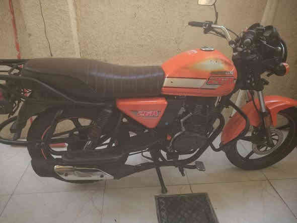 دايون للبيع مكينه ٢٠٠ كفاله ما مفتوحه🥇
الدراجه نضيفه وحلوه🔥
اوراق كامله وتترقم👍
الدراجه جاهزه وما بيه اي نقص
مكاني نجف
رقمي *********** وبيه واتساب
السعر ١٤٥٠ وبيه مجال كلش قليل عله كد الجيه
