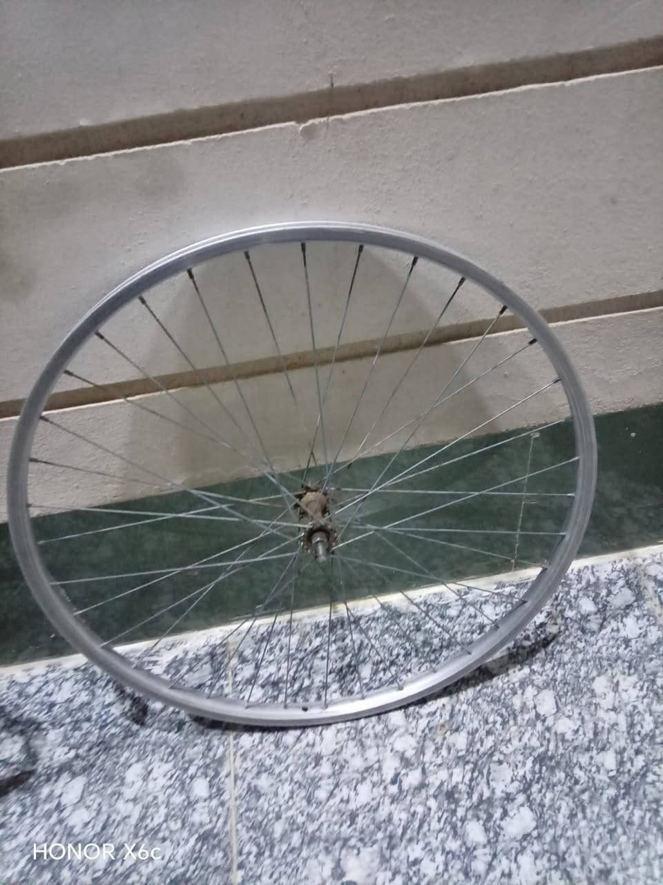 للبيع راسل واتساب ***********
