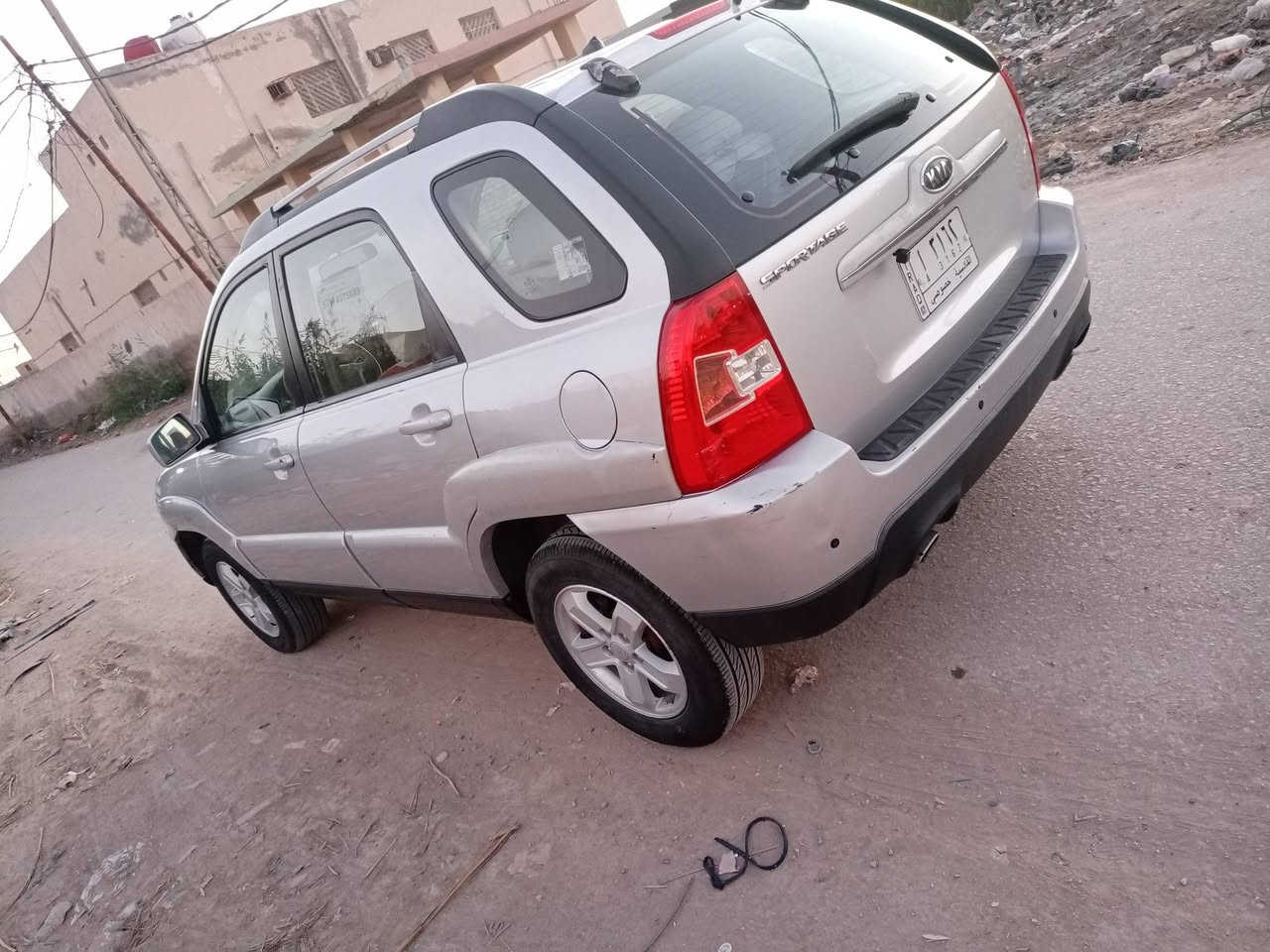 سبورتج موديل 9 سيارة جدا نضيفه رقم قادسيه سنويه لل 27 بيها بارد بدايه القماره  وبيها تكم الاماميات صبغ بيهن  والباقي كفاله تخم تاير دواخل جديده مكينه 2000 مامفتوحه شركه تبريد تدفئه شغاله ، سعرها 95 مكانها ديوانية ***********
