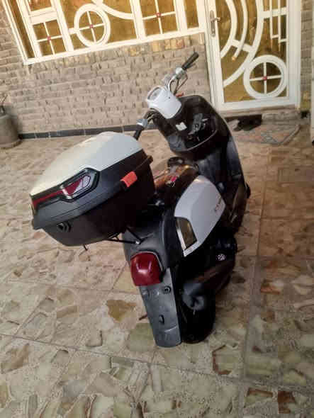 سلام عليكم
دراجه بوليس ياباني 
البيع 650 بيها مجال 
مكان الكوت الشراي يتصل دراجا خير من الله 
***********
