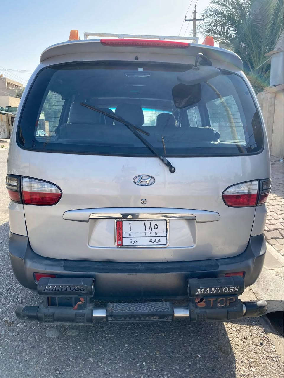 هيونداي استار اكس 2007 بدون صبغ 11 راكب گير عادي  جاهز من كل النواحي شرط تحويل السعر 108و بيها مجال 
العنوان كركوك (***********)
