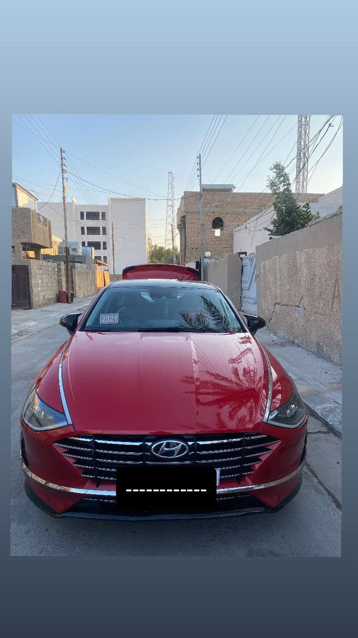السلام عليكم
سوناتا موديل 2021 للبيع وارد امريكي فول ماعدا بانوراما
رقم دهوك  الجديد باسمي تحويل مباشر 
لون ماروني دم الغزال
ضربتها جاملغ امامي الايسر فقط 
محرك 2500 المرغوب 
بصمه وتشتغيل عن بعد 
كير وتبريد وضع شركه 
كشنانه تدفئه تبريد 
سياره نضيفه فول 
سونار سياره مرفوق بلصور 
سعرها 175 ورقه بيه مجال حق الجيه
الاتصال على رقم ***********
