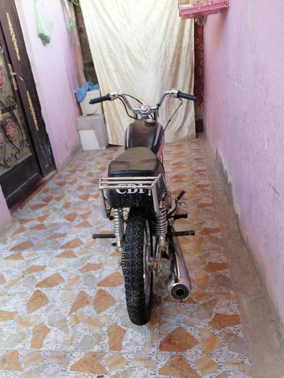 كلك لبيع سعر 200 وخمسين وبيه مجال ***********
