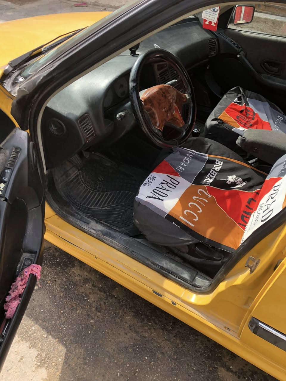 بيجو بارص 2012اصفر للبيع مصفره هيئه وغرامه مامطلوبه ربع مكفوله ضربه كير مكينه البصره الزبير *********** السعر ٣٠
