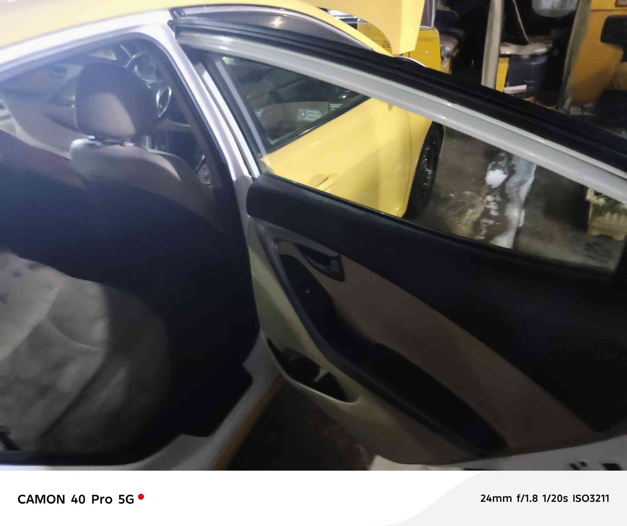 السلام عليكم
الانتره موديل ٢٠١٣
رقم بغداد بسمي 
كير مكينه خير من الله 
مكان سياره بغداد شعب 
سعر ٩٠وبيها مجال 
*********** موجود واتس ورقم
