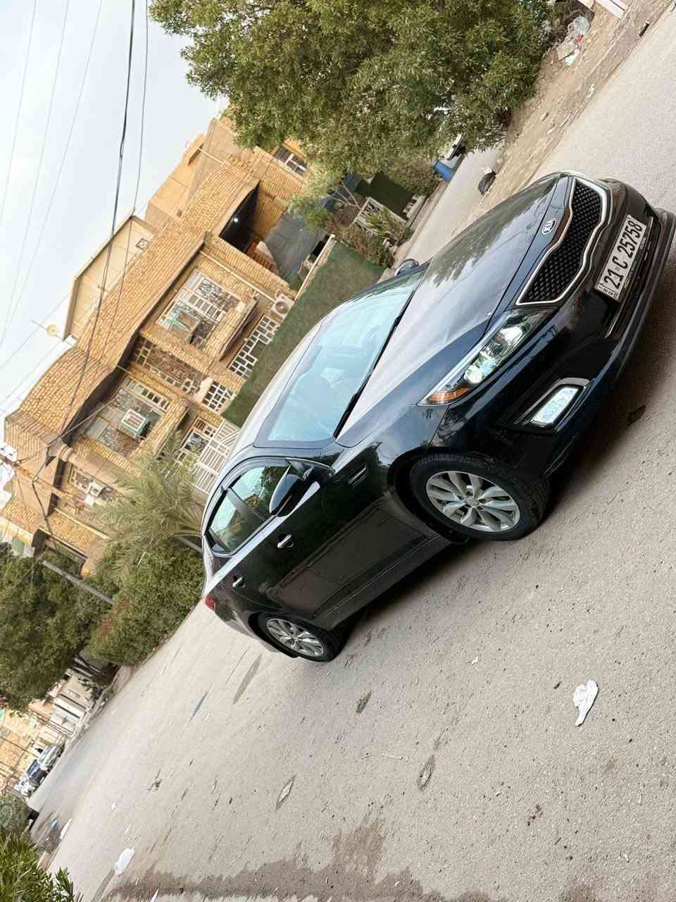 السلام عليكم 

سياره كيا اوبتيما موديل 2015 وارد امريكي gdi ضرر مثل ما موضح بالسونار 
السياره فول مواصفات 
تحكم استيرن 
كشنات تدفئه + تبريد 
بصمه + بانوراما 
سياره كامله من كل النواحي 
مبدله  طابوكه كامله  سياره خير من الله 
محرك + كير + تبريد 
 
سعر السياره :120$ وبيها مجال 
مكان السياره الدوره شارع ٦٠ 
رقم التلفون ***********
