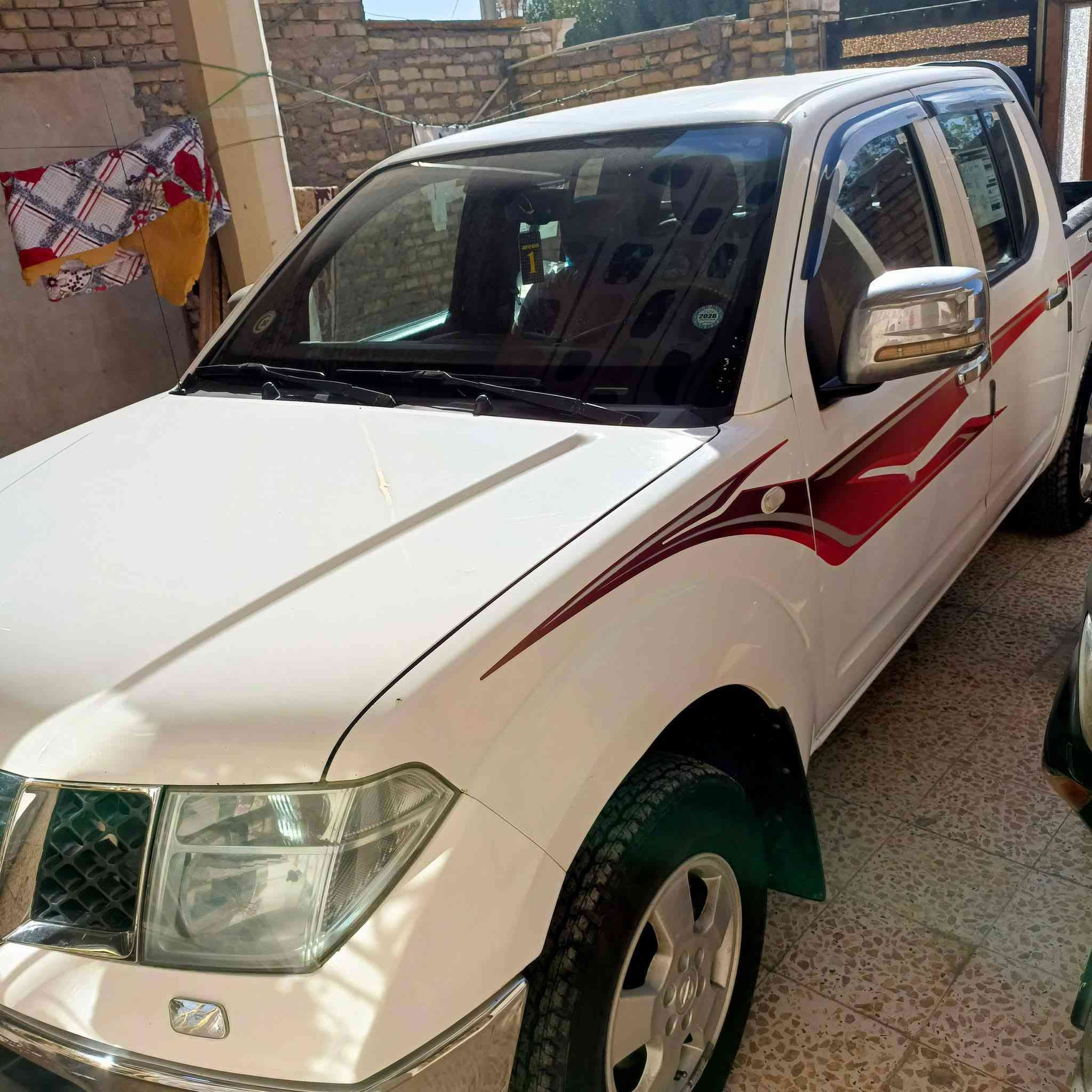 نيفارا ٢٠٠٩ كير ومكينه مكفولات حدادية مكفولة سيارة مال بيت ما تعبانة السعر 90 
***********
