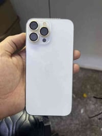 آيفونات ١٣ برو ماكس  الأبيض ذاكره ٢٥٦ مكفول الجهاز وتر بطاريه ٨٦ نموذج...