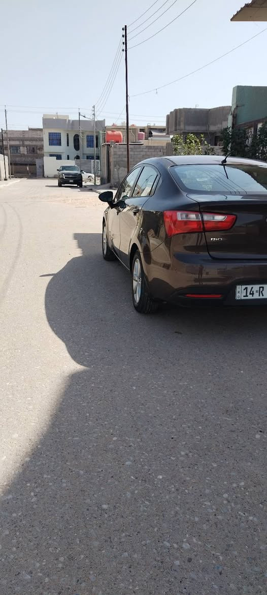 السلام عليكم كيه ريو للبيع وارد خليجي موديل ٢٠١٤مكفوله كفاله بس بيه جراد السياره مامبولشه متروكه بلشمس مكينه ١٦٠٠ رقم بصره انكليزي تحويل مباشر موجوده بالبصره نظران مواصفاتهه تحكم ستيرن جهتين اشاير بلمارايه مراياته شفط بلوجكترات كامره خلفيه وشاشة ويل كب حته السبير ماشيه ١٢٠ السياره مال بيت استفسار علرقم موجود *********** السعر ٩٠ وبيه مجال كلش قليل
