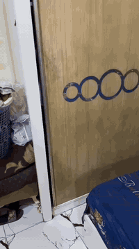 سلام عليكم غرفه تركي نضيفه ضرر فقط تبديل سجج سعر 200وبيه مجال بسيط
عنواني بغداد لتواصل رقم ***********
