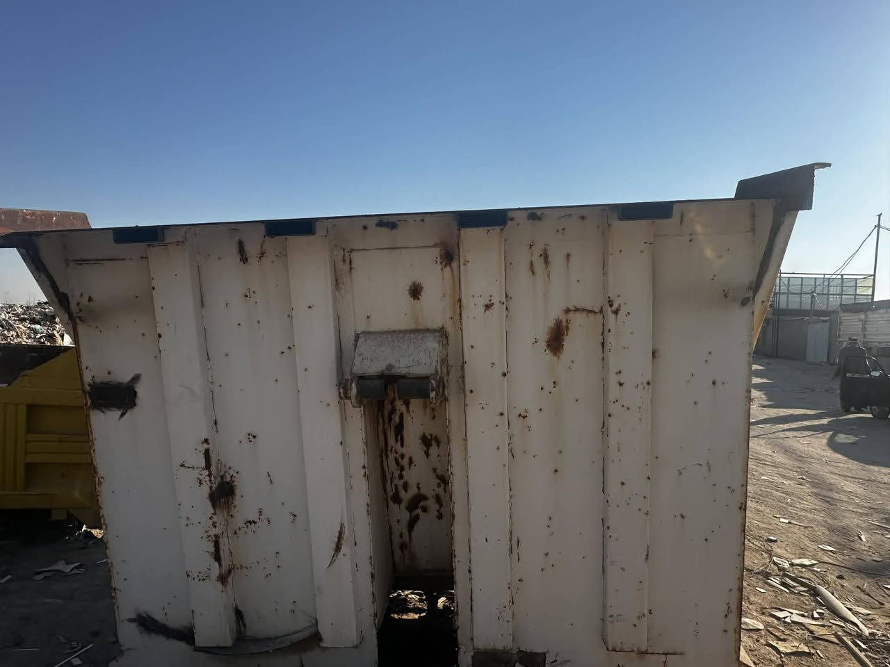 بدي نضيف للبيع ***********
