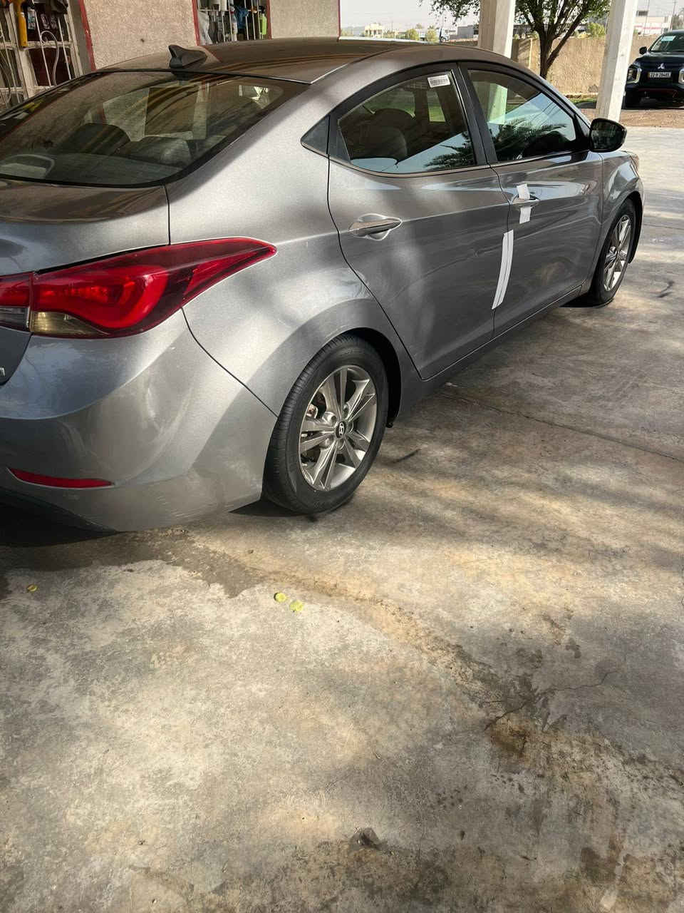 السلام عليكم الانتره 2014 رقم بغداد حادثه جاملغ خلفي السياره ليبل واحد المكينه مامفتوحه ماشيه ٩٠ قابل للزياده السعر 110 المكان بغداد العبيدي ***********
