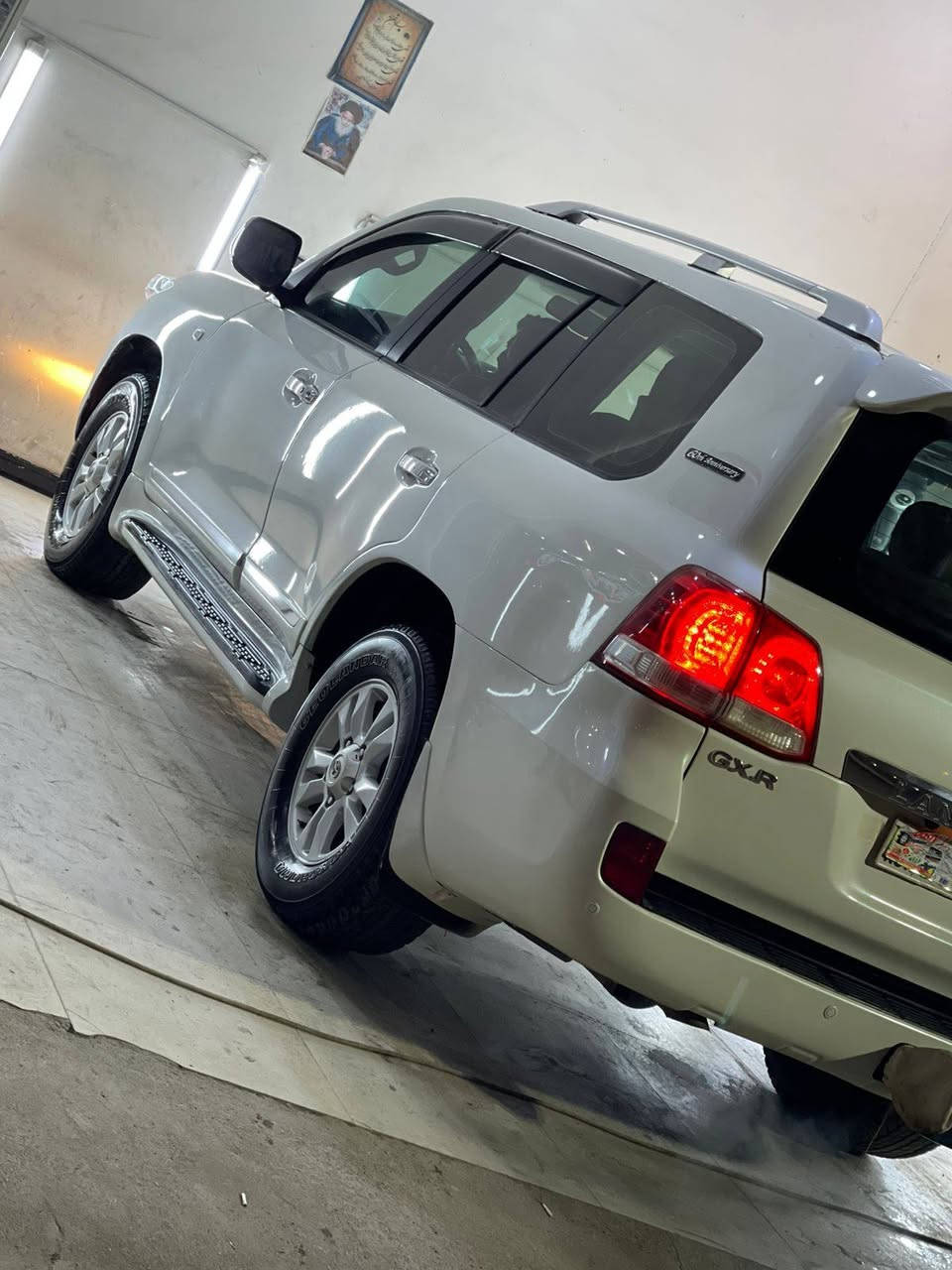 يالله ادوات ادوات ادوات  لاندكروز 2011 خليجي 8 سلندر فول  حاوية جاهزة من كلشي  ملاحظة بيهة كصة جاملغ خلفي فقط والباقي مكفول البدي شوف العين خوان  كتبت التفاصيل كاملة الك يمي مكينة وكير وشاصي سليمات وماكغل الصبغ  تعهد من السرقة والعشائر العنوان البصرة سعر 155 بيهة مجال كلش قليل حك الجية. *********** بدون مروس
