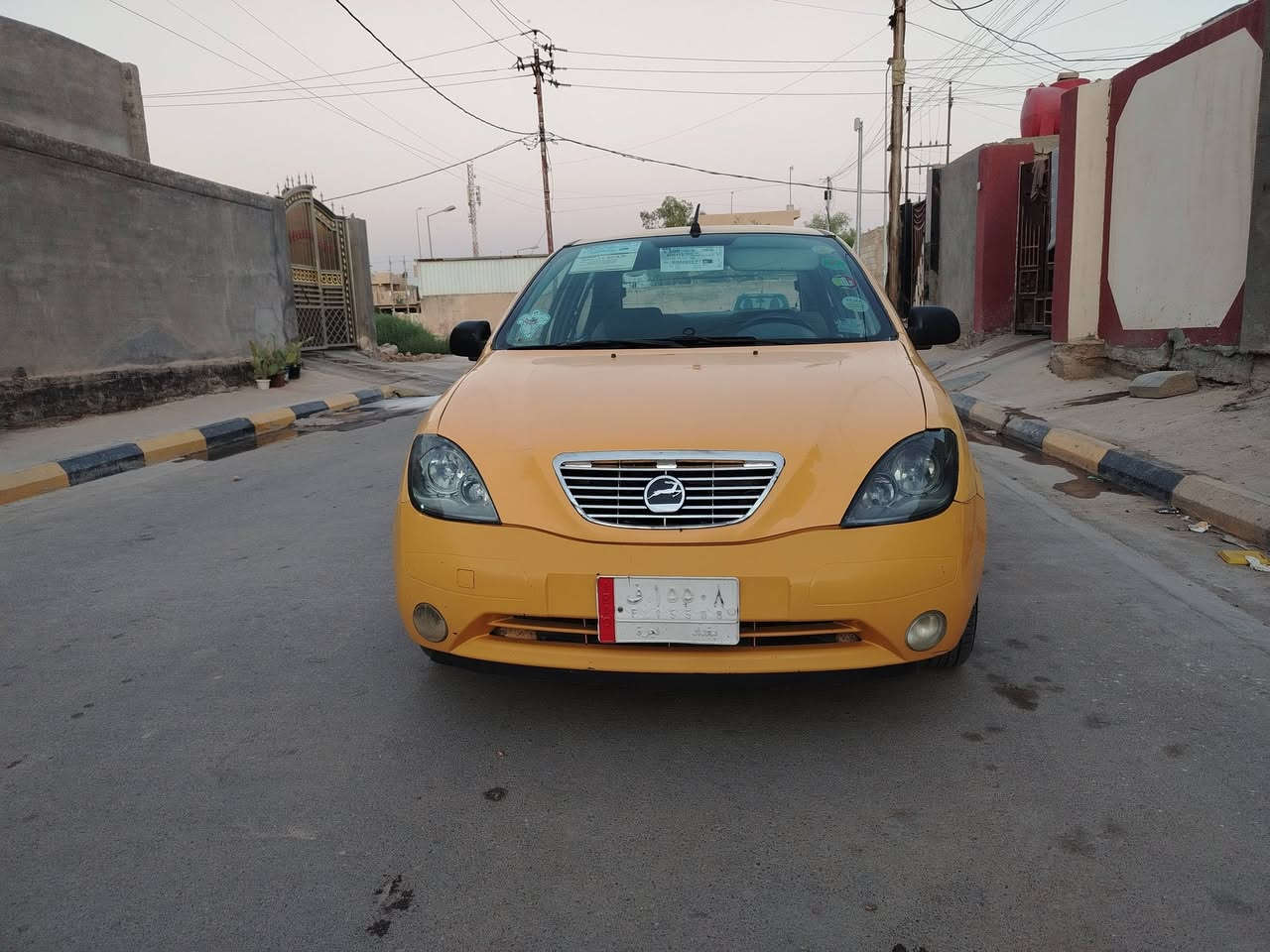 سلام عليكم طيبه ١٥ مصغره هيئه وغرامات مكينه وكير مكفولات صدر أمامي وخلفي جديد السياره كهربايات كلها شغاله جاهزة ما بيها اي نقص وبيها بنيد صبغ فقط  السعر ٣٣ للاتصال ***********
