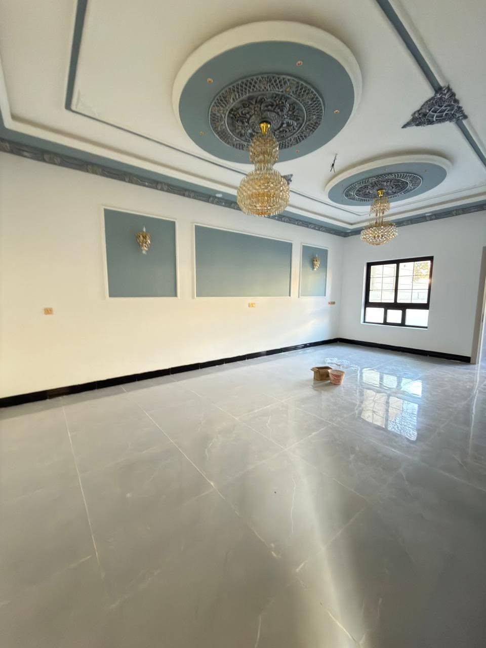🏡 دار سكني للبيع – تكريت / القادسية / شارع المستشفى العسكري

📍 موقع مميز وقريب من الخدمات
📐 المساحة: 300 متر مربع
📏 الواجهة: 10 م
📏 العمق: 30 م
🛣️ شارع 15 م مبلط

✨ مواصفات الدار:

* 4 غرف نوم 🛌
* استقبال واسع
* مطبخ
* كراج
* حديقة
* مجاميع صحية
* مناور

🏗️ بناء راقٍ وتشطيب فول

* سحب ملكي
* أرضيات بورسلين هندي
* واجهة حجر حلان
* تنفيذ وعمل متقن بأعلى المواصفات

💰 السعر مناسب جداً

📞 للاستفسار والاتصال:
***********
