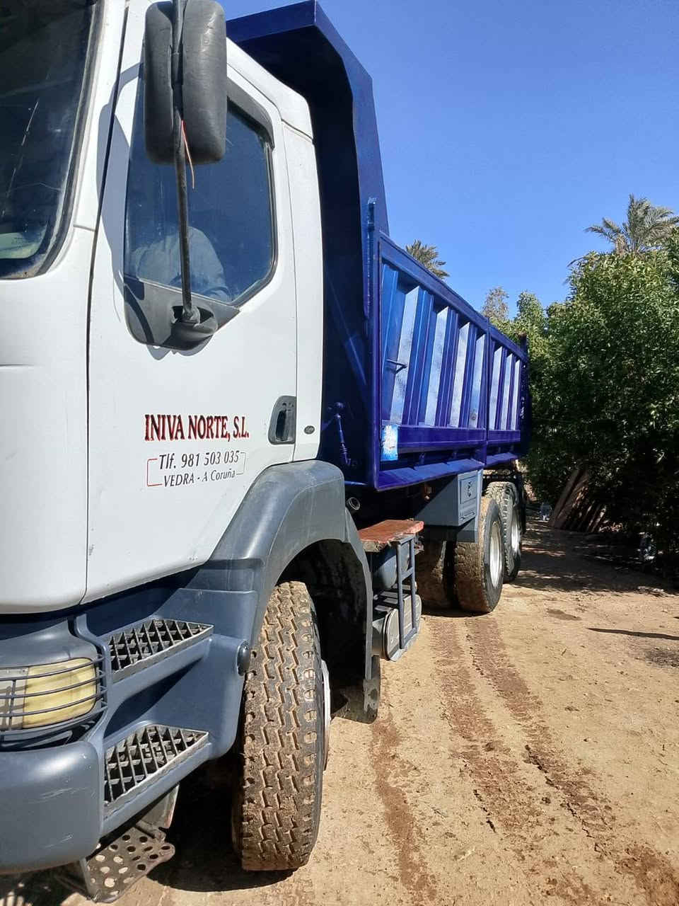 للبيع سياره رينو مديل ٢٠٠٠٠ بأم ونوزل بلادي مكفول مكينه وكير مجموعه سعر٢٢٥ ورقه راقم بغداد نشائيه مكان سياره ميسان


**إذا كنت صاحب هذا الإعلان وتريد حذفه لأي سبب، رجاءا أرسل رسالة إلى الدعم الفني**