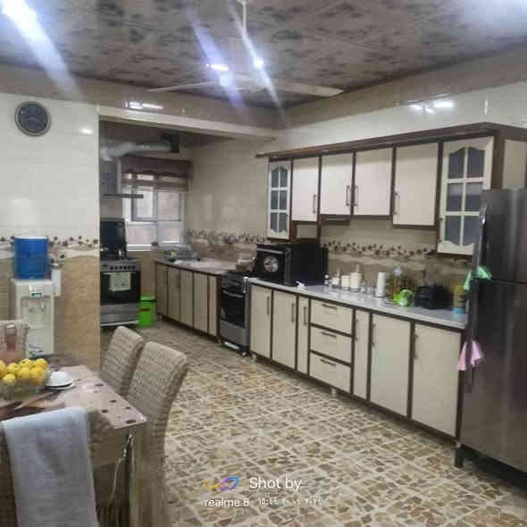 دار للبيع في حي الملايين الاولى 
مساحه الدار 350 متر واجهه 11 
يحتوي الدار على 3 غرف نوم ومطبخ واستقبال وصحيات وهول حديقه بيتونه ومخزن 
صنف الدار بستان ملك صرف
موقع الدار قرب معمل الأخشاب 
لمعرفه السعر أكتب تم
 أو مراجعه مكتب مدخل حي الملايين اولى مكتب أرض التميز للبناء والعقار اي استفسار يرجى مراسلة الصفحة او الاتصال ع الارقام المذكورة⬇️⬇️
***********
***********
