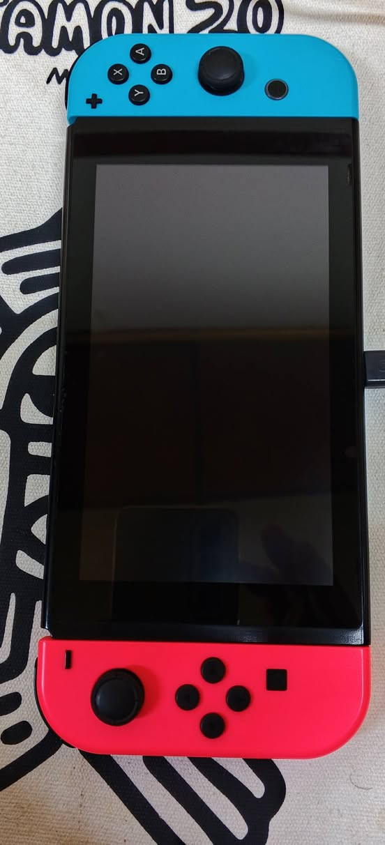 نينتندو سويتش Lcd مهكر قطعة نظامين اخر تحديث  اوفلاين فقط فعال مع ذاكرة ٥١٢ كيكا اصلية مليئة بالالعاب مع كافة الملحقات الاصلية للجهاز مع جنطة للملحقات والجهاز
الجهاز مكفول من كافة المشاكل والاعطال ١٠٠ بالمئة 
السعر النهائي ٢٦٠ الف 
توصيل بغداد ٥ الاف وباقي المحافظات ٦ الاف 
للتواصل ماسنجر او واتساب او الاتصال
***********
