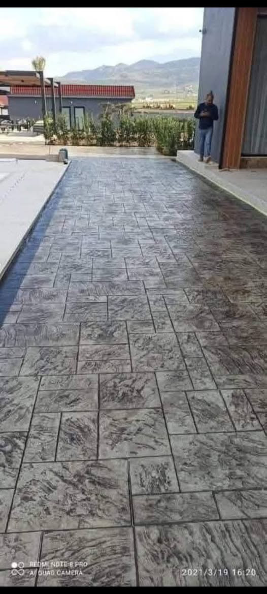 كادر عمل متكمل شرط اشراف مهندس
نقشات طبع درجه اولئ ***********
