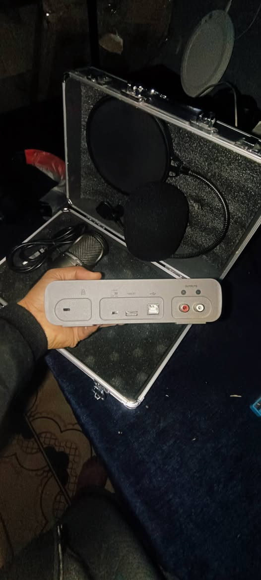 الي يدور على الاصلي وضمان كارت صوت FAST TRACK SOLO
مايك ماركت TAKSTAR SM B7


**إذا كنت صاحب هذا الإعلان وتريد حذفه لأي سبب، رجاءا أرسل رسالة إلى الدعم الفني**