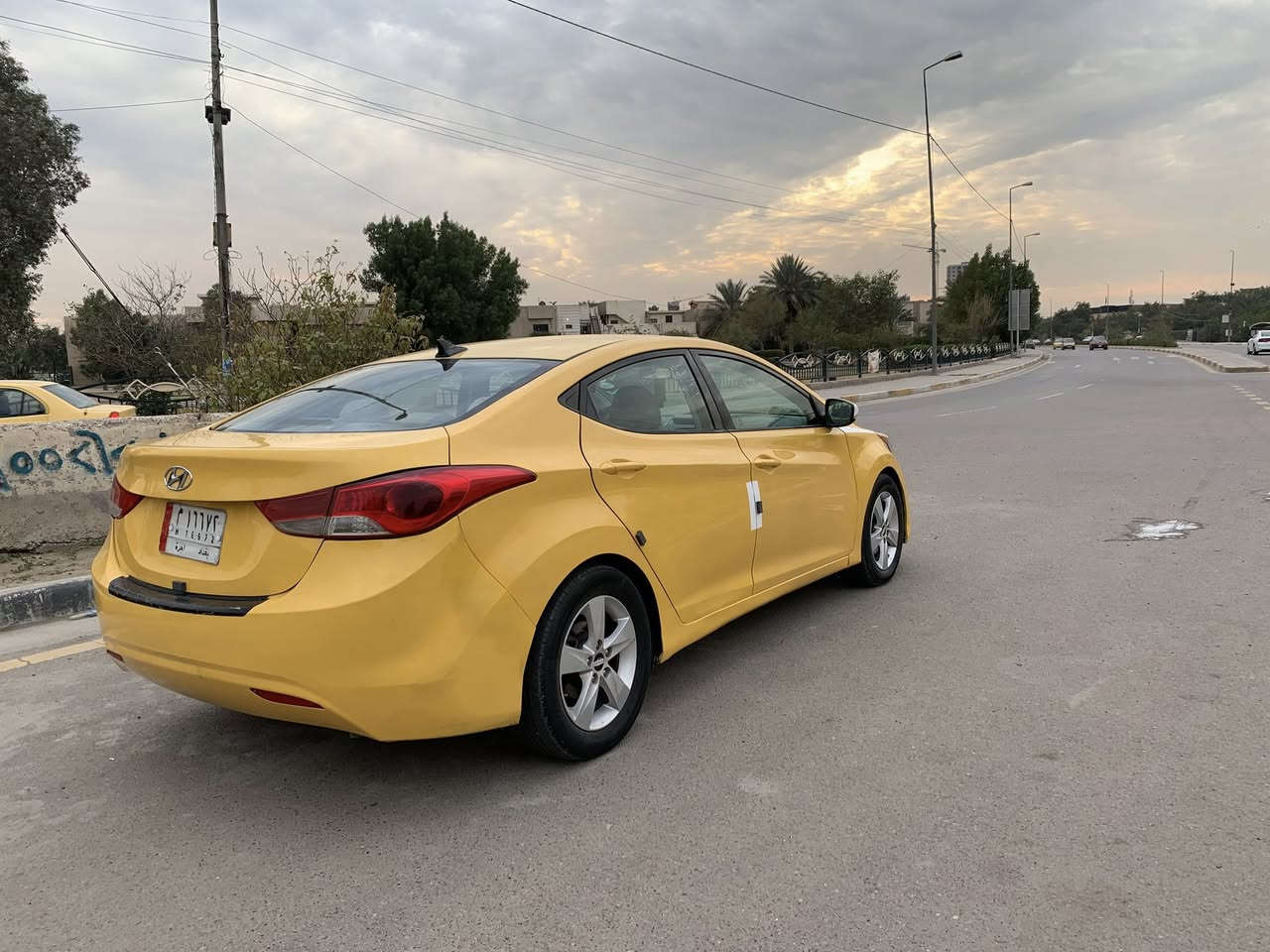 سلام عليكم مرخصه الادمن المحترم النترا موديل ٢٠١٣ حادثه الهلال الخلفي مال جاملغ بدون دواخل 
وباقي سياره كفاله 
بجم كبس 
كير مكينه تبريد مكفول 
مكينه ١٨٠٠ دوش 
سياره صبغه أولى 
صدر جديد 
تخم تاير جديد 
هيئه غرامات مصغره 
وسياره احلى من صور 
السعر ١٠٧ وبيها مجال قليل
عنواني بغداد البياع مدينه الذرى 
***********
