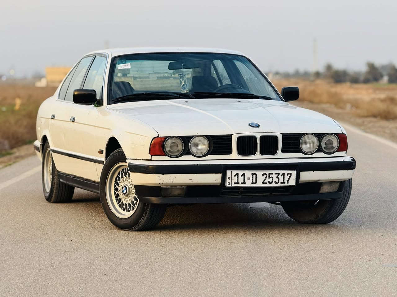 سلام عليكم للبيع بي ام 1990 مكفوله عده البنيد صبغ فقط الباقي كلا جديد سونار موجود السيارا جديده بمعنه الكلمه مابيها اي نقص رقم بغداد الجديد بسمي كير محرك صدر تخم تاير داخلها جديد 525 بلاد السعر 57 وبيها مجال مكان بغداد لاستفسار ***********
