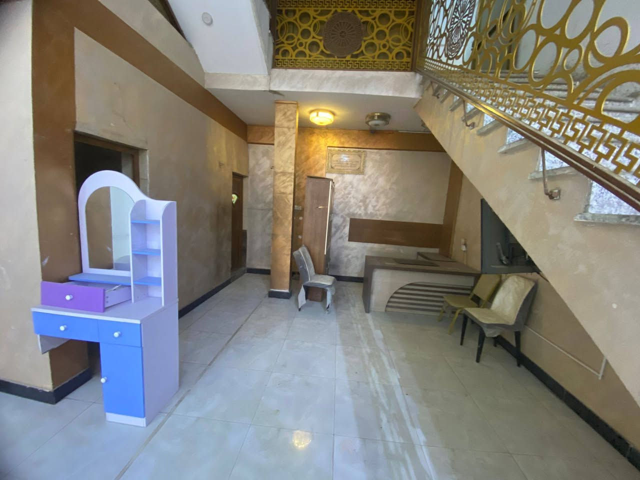 عمارة 6 طوابق للإيجار في منطقة الناظمية خلف معمل جلود مجاور حلويات جواد الشكرجي
العمارة مكونة من 6 طوابق ،مساحة كل طابق 180 متر ،واجهة 6 ونزال 30…

.. أول طابقين كاملة مشطبة ومجهزة بالسبالت ونظام كاميرات تصلح لأن تكون محلات.

.. بقية الطوابق غير كاملة تصلح لأن تكون مخازن.

.. العمارة تؤجر بالكامل أو طوابق…

للإستفسار يرجى المراسلة عبر الخاص أو عبر الرقم التالي:
***********

#عقارات_بغداد #بغداد #عقارات_الكرادة #الكرادة #عقارات_الناظمية #الناظمية
