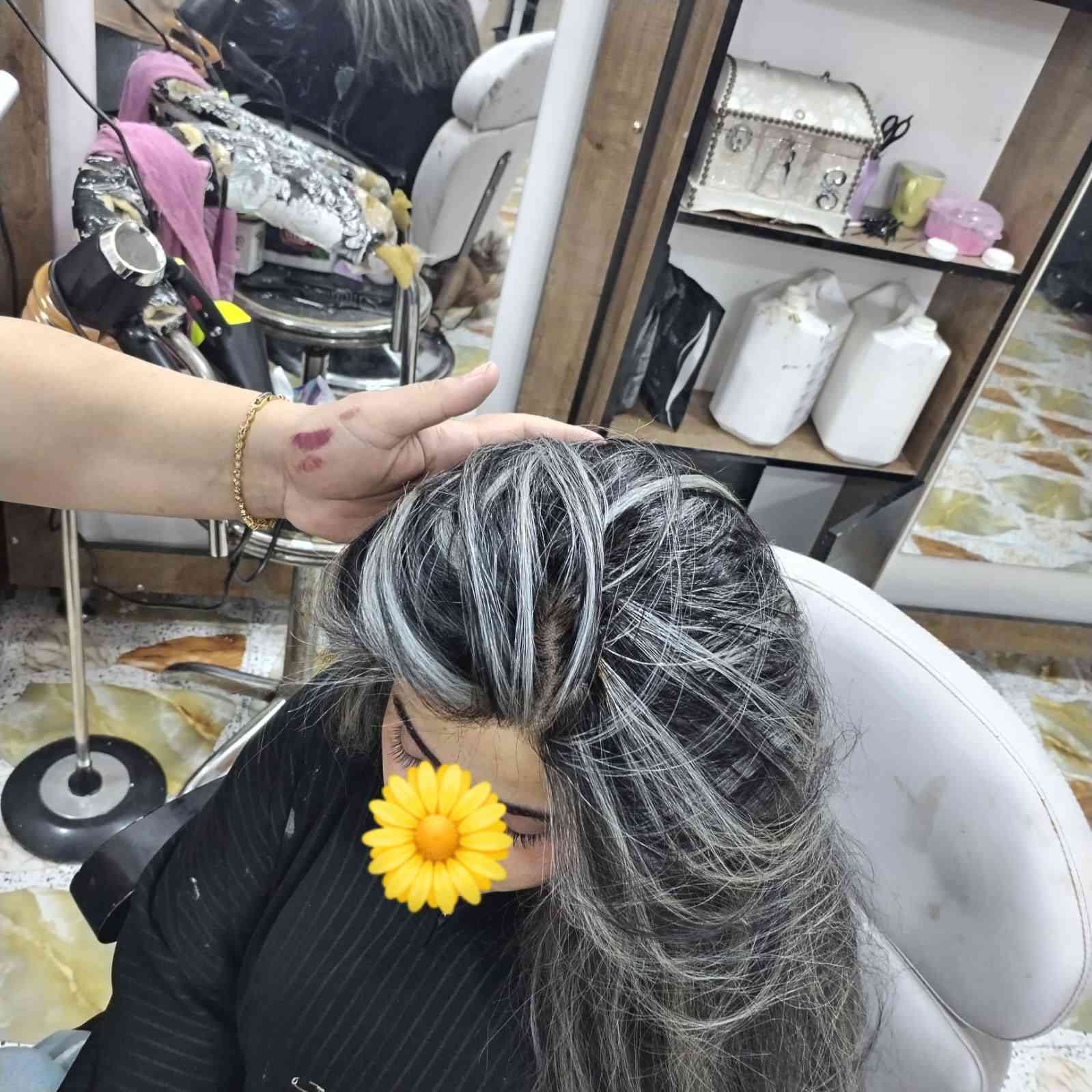 السلام عليكم تخصيل على حسب طلب زبونتنا 
استخدام حنه قبل  اربعة اشهر 
الزبونه انصدمت من النتيجه 
صالون ڪوافيرة جنى 🤍
العنوان.. 
بابل _المسيب_حي المعلمين الاولى _فرع مطعم المعموري *
للحجز خاص او الاتصال على الرقم واتساب ***********
اهلا بكم في اي وقت
