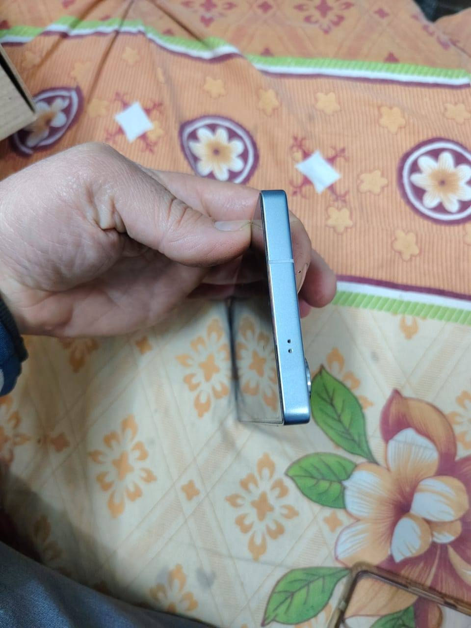 السلام عليكم جهاز ultra s25
السلام عليكم جهاز ultra s25 
نظيف مع وجود ضمان من وكاله عين الفهد
سعة التخزين (1تيرا) 
السعر 1550
مكاني بغداد الكاضمية *********** (***********
