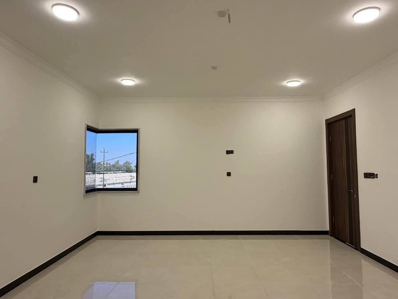 صباغ جدران داخلي وخارجي وعمل كافه الاصباغ الحديثه 

طلس معجون وستن/ ورق جدران/ سحبات فوم داخليه 

ترميم تصليح البيوت القديمه/ شبابيك تنظيف وصبغ حراري 

ديكور بديل الرخام والخشب والشيبورد/ معالجه الرطوبه 

شغل درجه اولى/ ***********
