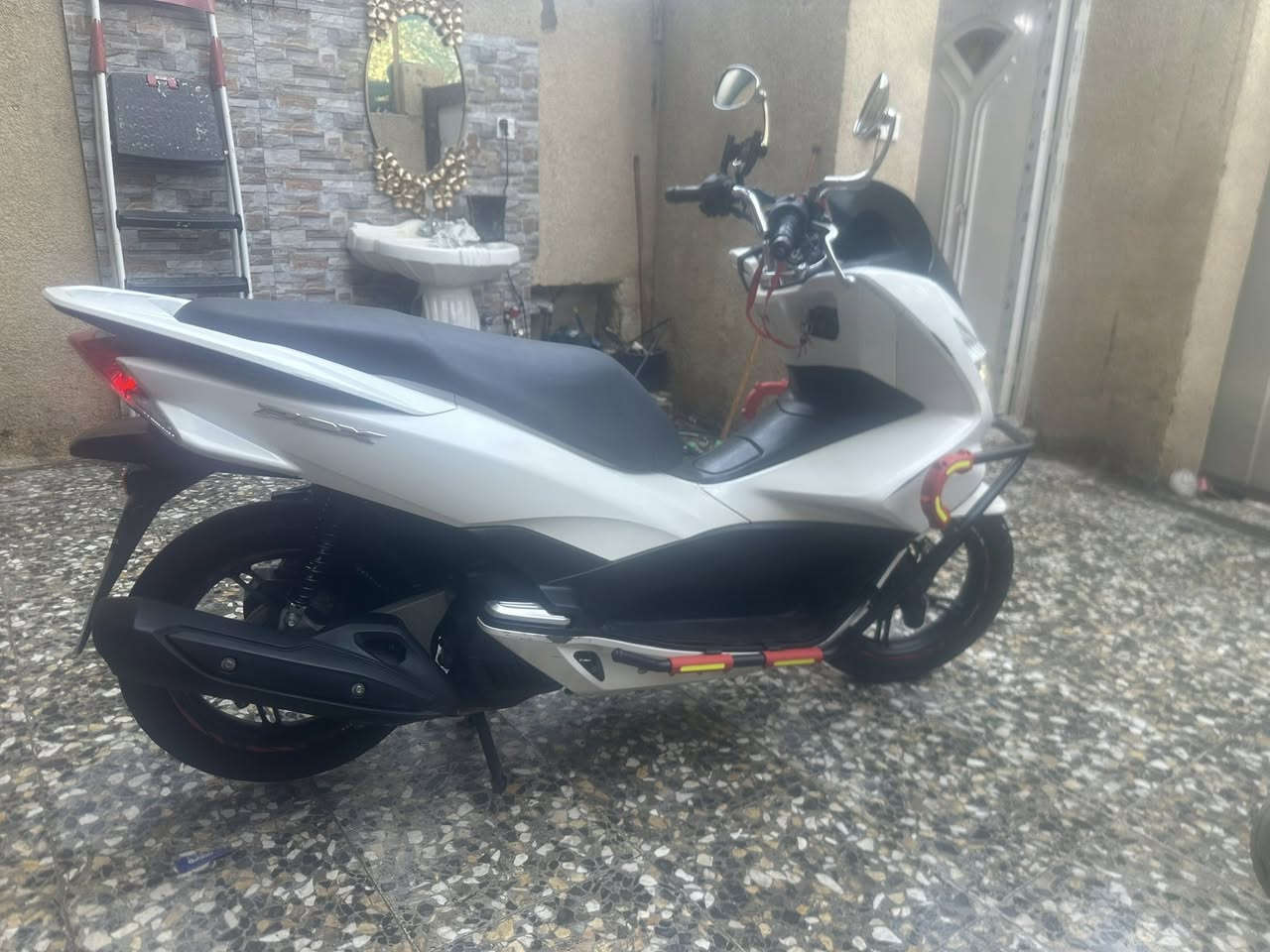 سلام عليكم شباب دراجه بي تي اس اجيل اثاني جديده كلش مكفوله من كلشي سعر ١٤ورقه عنواني لامين.     *********** بيهه مجال بصيط لشراي
