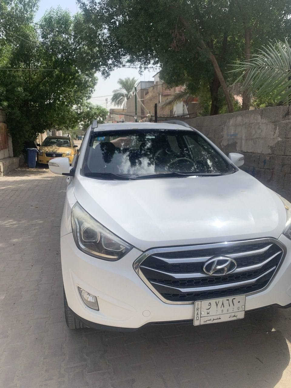 السلام عليكم توسان موديل 2016 خليجيه ماشيه 128 سياره مكفوله من الصبغ والفتح والبارد سعر 165$ مكانه بغداد للاستفسار ***********
