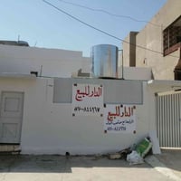 للبيع • ٢٠٠م • واجهة ١٠×٢٠