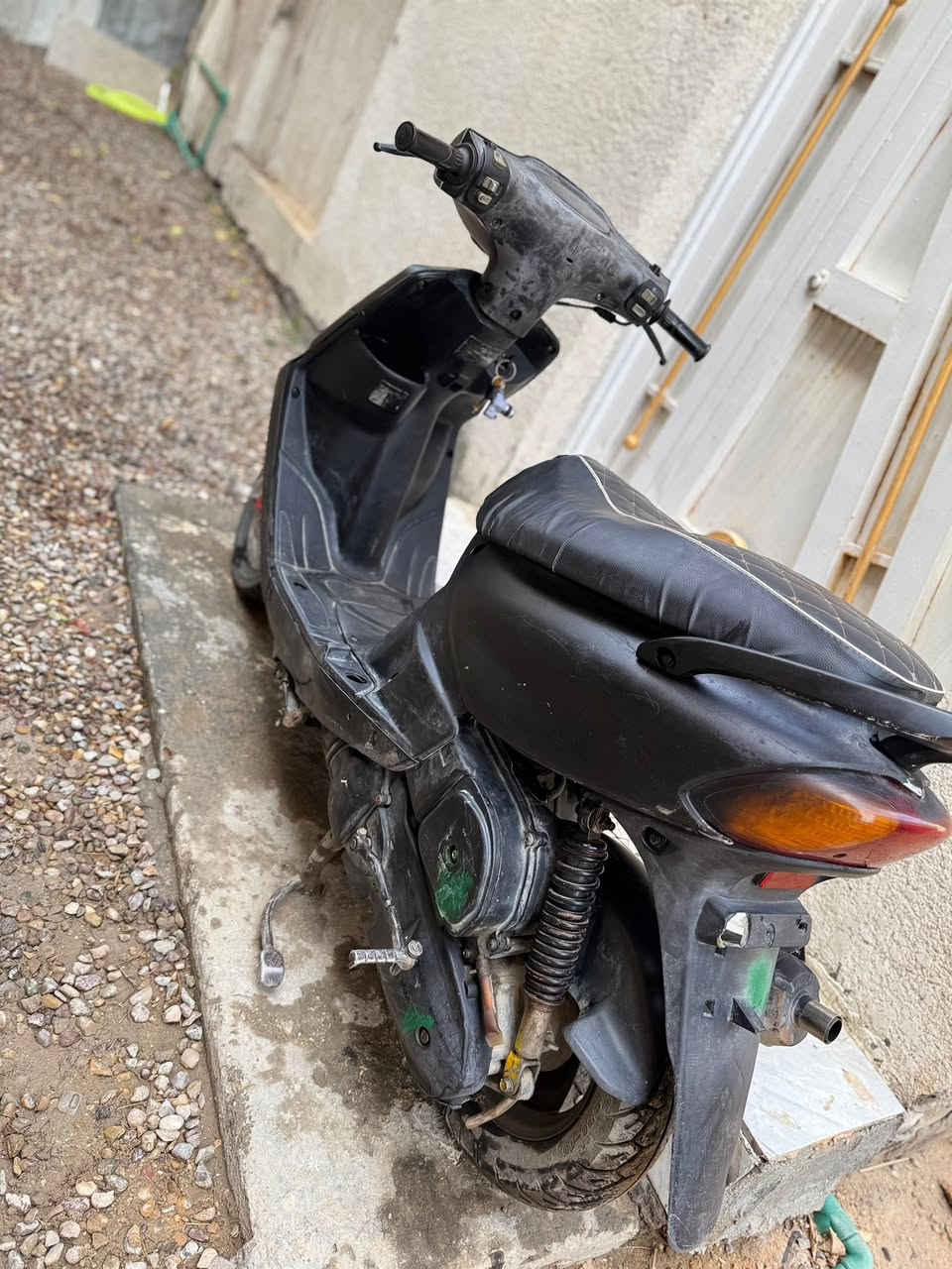 السلام عليكم
ماكس قجمه للبيع 49 بلادي الدراجه نشطه

الدراجه كامله مكمله مكفوله كفاله عامه

كهربائيات كلهن شغاله هورن اشاير نكره سلف

 للستفسار  ***********
