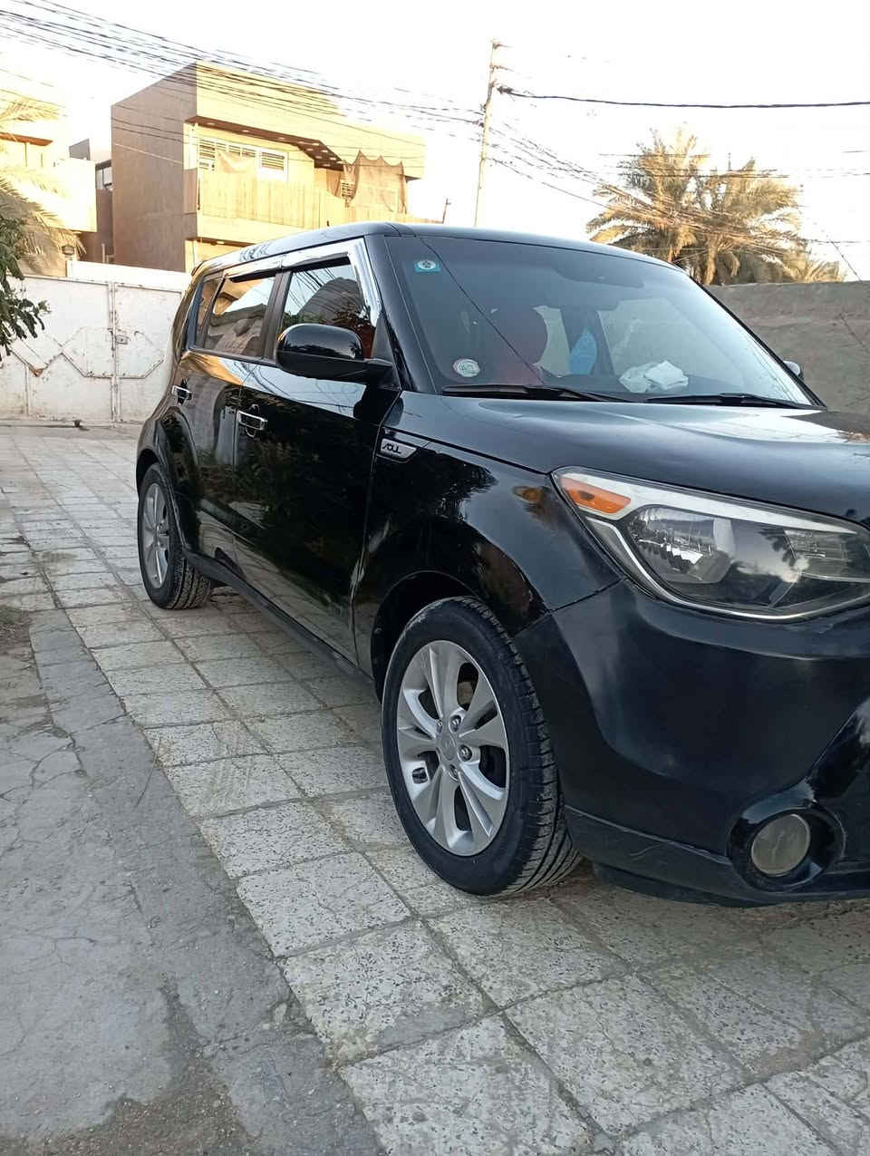 كيا صول 2016رقم بغداددولي بسمي حادثه البنيدوصور الحادث مرفق بالمنشور  مكينه 2000شاشه كامره حساس خلفي سياره جاهزه مابيه اي نقص السعر110مكاني بابل موبايل ***********
