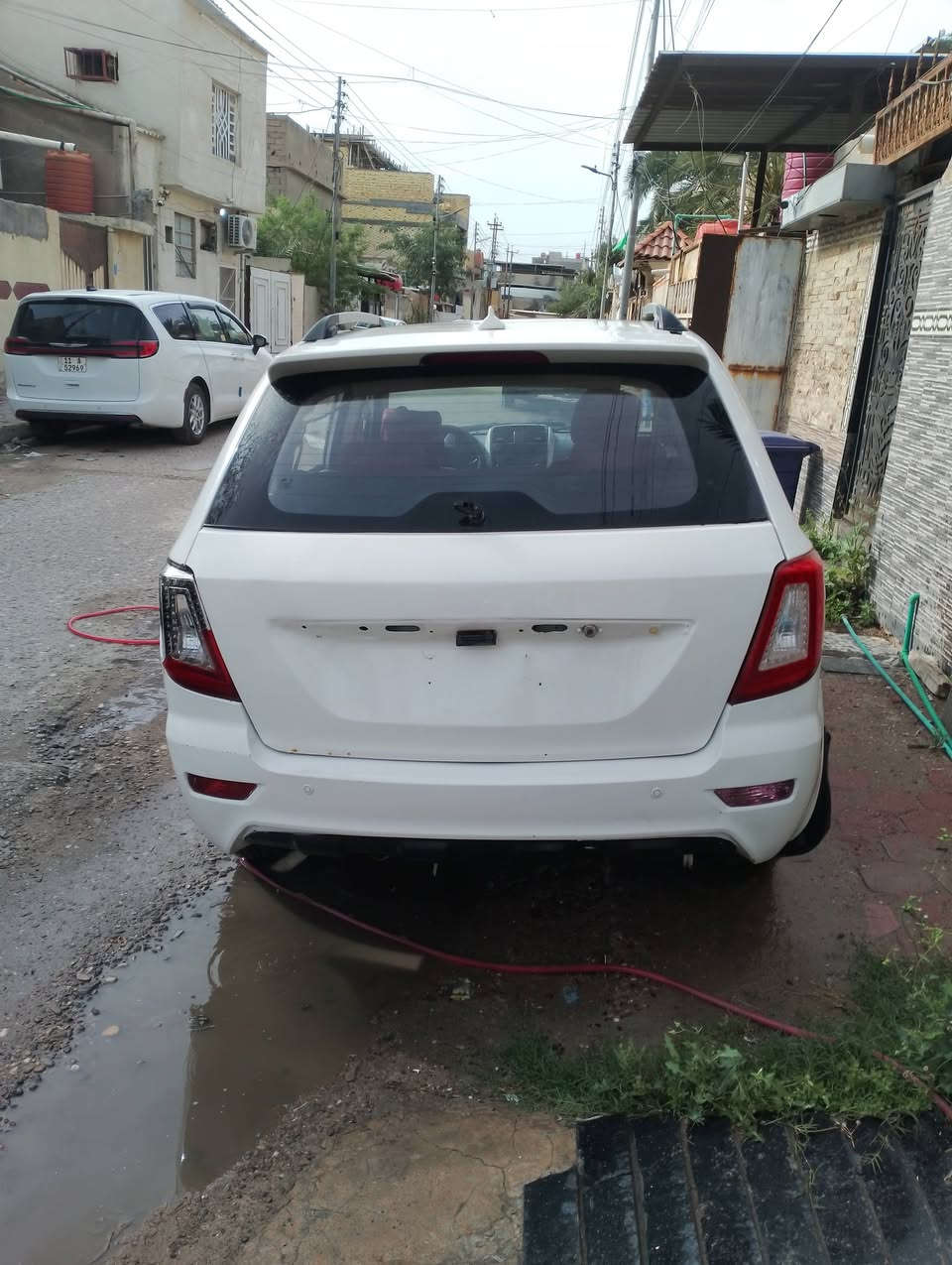 السلام عليكم ليفان اكس ستين رقم بصرة كير ومحرك وحداديه مكفوله السيارة معمره خياسات بالبيبان والدوس مصبوغه عام ***********  السعر45
