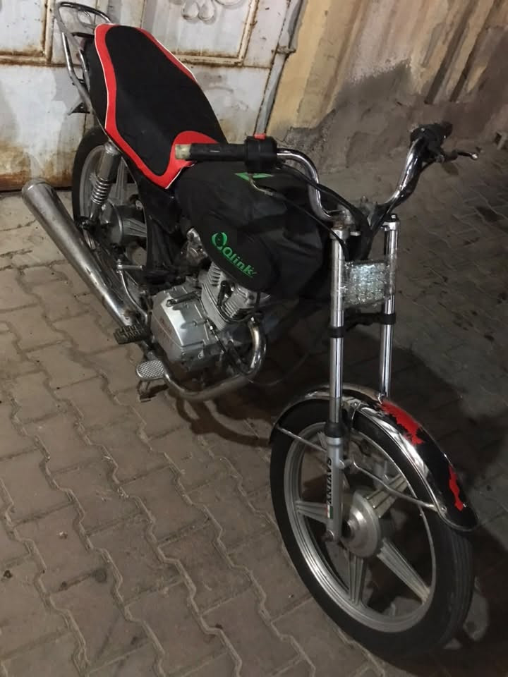 متاح سافين موديل 20 محرك لا صرف ولا بخار ولا ينطي دهن دبلات خلفي امامي شغال تايرات جدد وياله عدله بريك خلفي شرط من كلشي سعرها 230 بي مجال شراي خاص او تصل ‭***********‬
