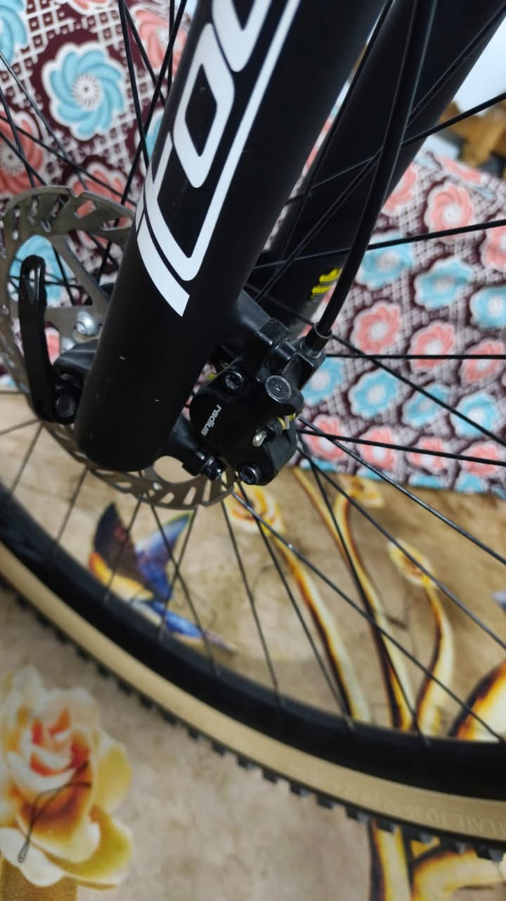 السلام عليكم دراجه هوايه.  حجم. 29صناعه كولمبي السعر الخاص وهاذه رقم بي واتساب ***********
