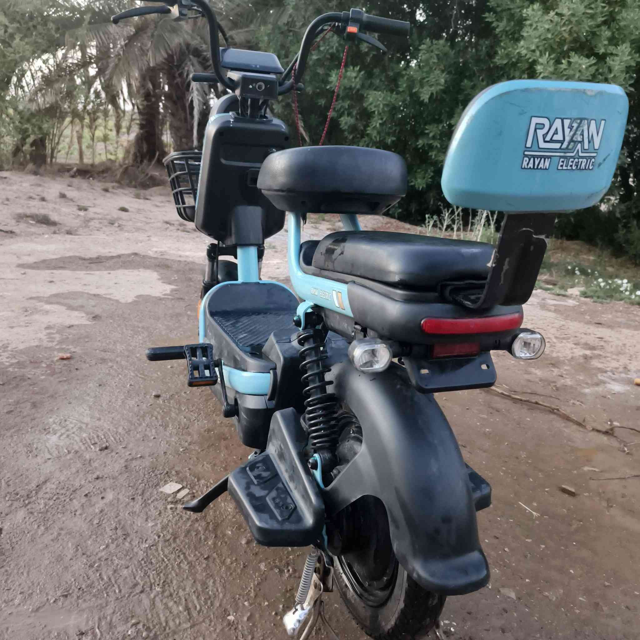 سلام عليكم دراجه  شحن للبيع  للاستفسار واتساب *********** ولخاص مفتوح لجميع
