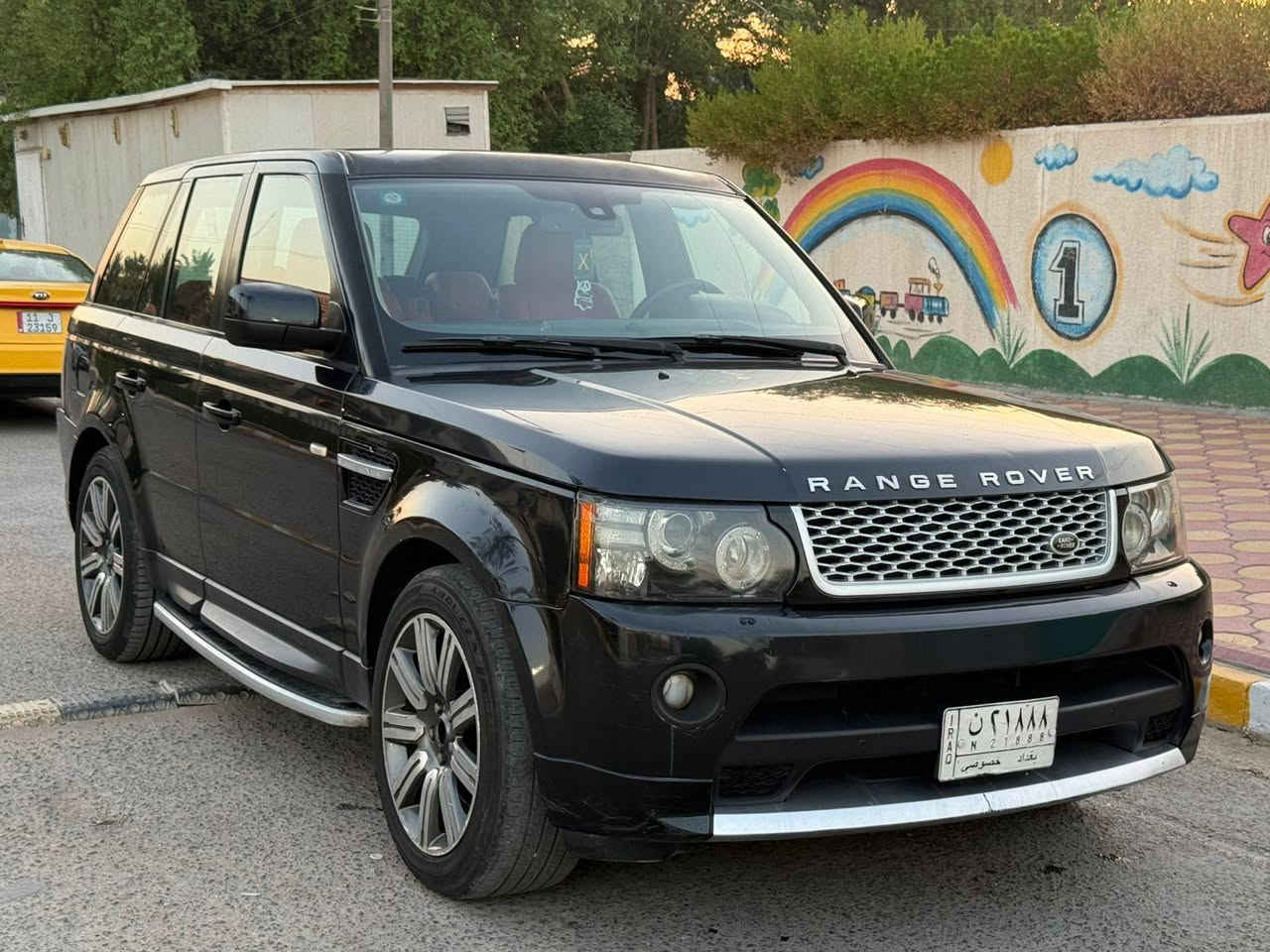 رانج روفر موديل 2012
كير ومحرك نظيفات  
السياره مكفوله من الصبغ اضافه الى البعض التكحيلات البسيطة 
فتحه سلايد اشاير مري شفط اوتوماتيك 
داخل الغرفه ماروني تحكم استيرن  
محرك 8 سلندر  
رقم بغداد  
مكان السياره بغداد  
رقم صاحب السيارة 
للتواصل والاستفسار :
***********
مكلف بالنشر ❤️
تحياتي لكل جميعا 😘
