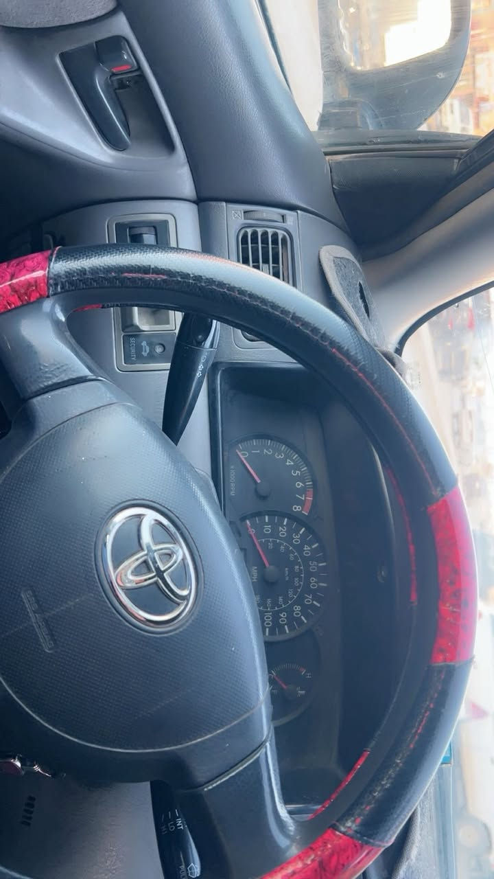 السلام عليكم 
كورلا نحله 🐝 2007  الصور بدون غسل ولا فلتر 
رقم بغداد الماني مشروح وطني بأسامينا شرط التحويل ثاني يوم غرامه وغيرها علينه 
كير ومحرك جدد بالصندوگ شرط 🧳
تخم تاير جديد 
صدر امامي وخلفي جديد 
كهربائيات وباتري جديد 🔌🪫
عضمتها حلوه گاعده يعوزها شويه ترتيبات وصبغ جماليه 
سنويه لل28  🚦
حادثها جاملغ امامي بدون دواخل بدون شواصي 
شوف بعينك گلب واقتنع ونتراهم
السعر 78 $ ومجال بسيط بالعافيه ع ياخذها
خاص ما اجاوب للاستفسار ***********
