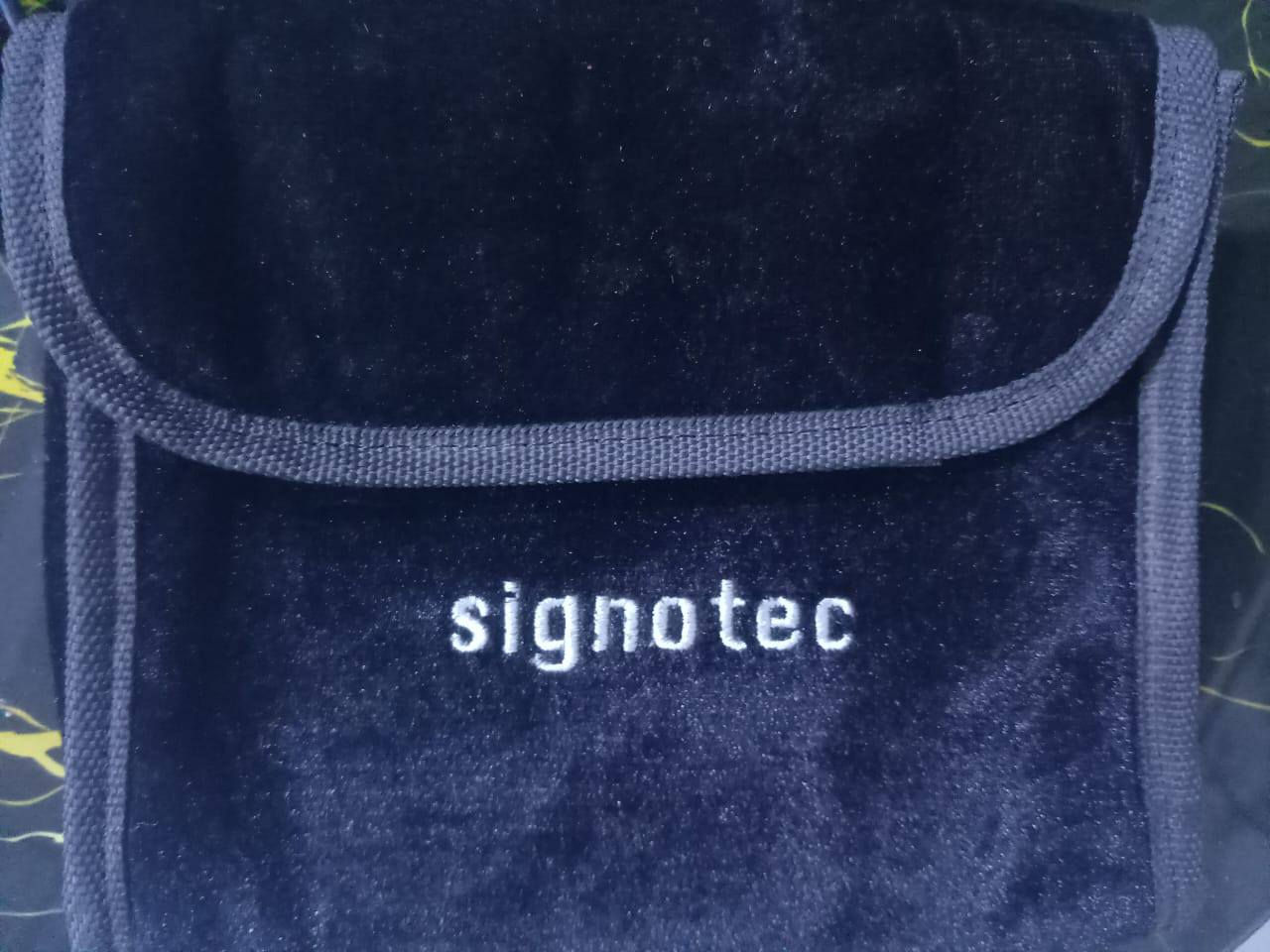 جهاز توقيع إلكتروني Signotec Sigma أصلي
موديل: ST-ME105-2-U100-B
شاشة LCD مع قلم التوقيع الأصلي
اتصال USB
مناسب للشركات والمكاتب والمصارف والأرشفة الإلكترونية
الحالة: جيد جداً (كما موضح بالصور)
السعر: 120 ألف دينار قابل للتفاوض


**إذا كنت صاحب هذا الإعلان وتريد حذفه لأي سبب، رجاءا أرسل رسالة إلى الدعم الفني**