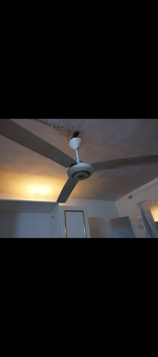 السلام عليكم اغراض فول نضاف مابيهن اي ضرر وشغالات @إشارة


**إذا كنت صاحب هذا الإعلان وتريد حذفه لأي سبب، رجاءا أرسل رسالة إلى الدعم الفني**