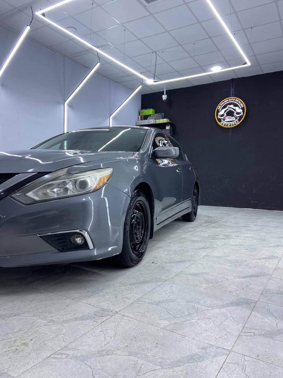 نیسان ئالتیما مۆدێل ٢٠١٨ بۆنیت چاملخ سبوغە دوو جێی تەعدیل هەیە ١٠٤ مایل ڕۆشتیە چوار تایە تازە بەستراوە کامل سێرڤس کراوە پشت و پيش تازە داگیراوە  ڕوون گێر فلتەر خارجی ١ مانگ گۆڕاوە پلاک نۆزل فیتپەم حاسەکانی هەموو شەریکە بەستراووە  سەنەوی تا کۆتائ ٢٠٢٦ غڕامە تەحوویل بە شەرت  سەیارەوکە لە کۆیەیە سعری ١٢٠$ معامەلە 
0750 080 41 80 
Whatsapp ..
Viber
