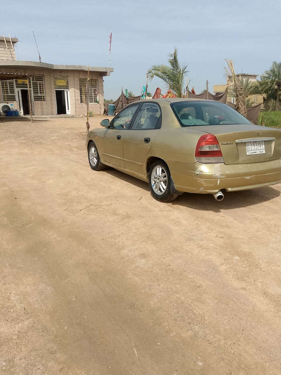 سلام عليكم دايو نوبره موديل2000 رقم كربلاء تحويل مباشرمحرك وكير مكفولات تخم تاير جديد كربايات شغال 
السعر 28العنوان كربلاء طوريج رقم  ‏‪***********‬‏
