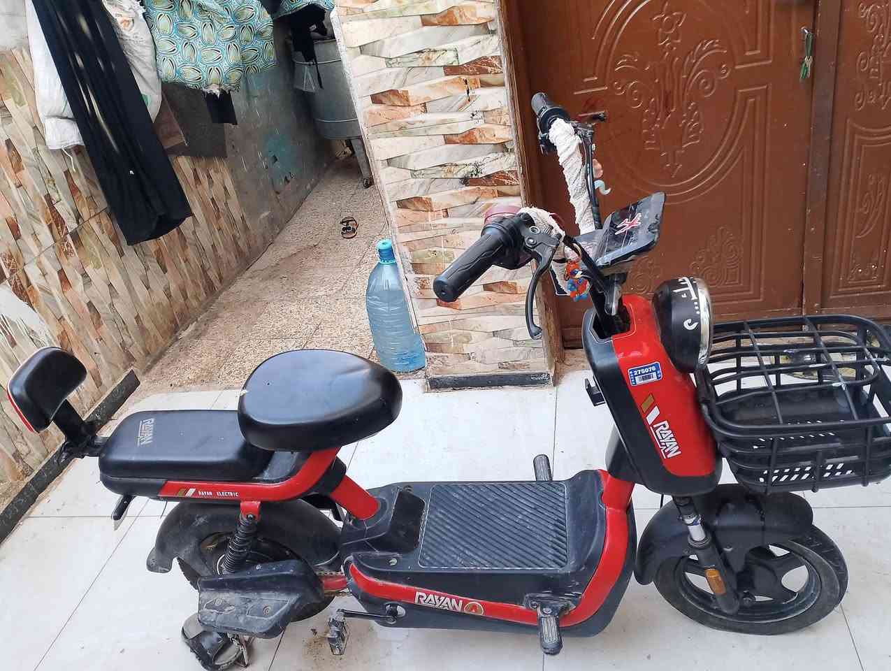 سلام عليكم دراجه شحن للبيع سعر 300 الف وبيه مجال ناصرية مركز حي التضحية ***********
